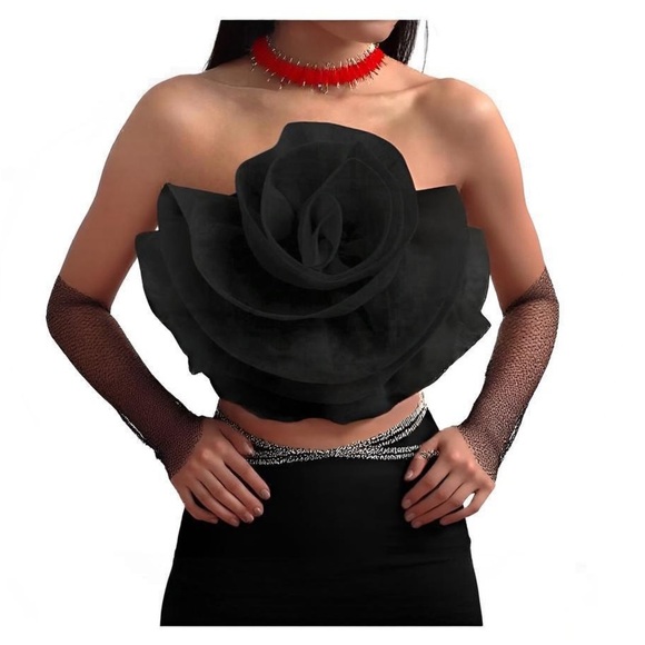Tops - Goth Black Rose Top Medium